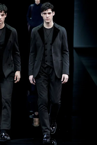 Look 43